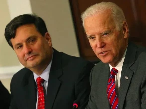 bayden-priznachiv-glavu-aparatu-bilogo-domu