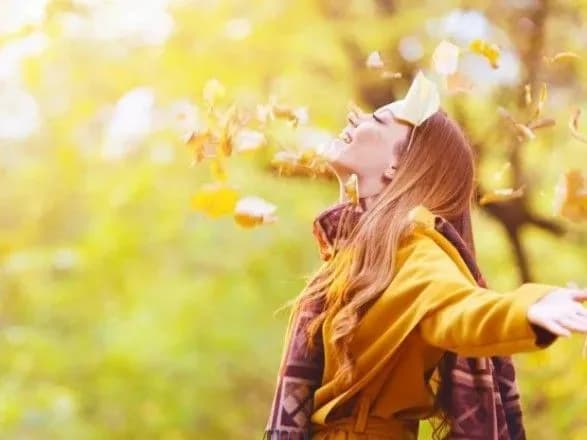 meteorologi-nazvali-pogodu-u-listopadi-teployu