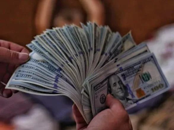 u-kremenchutsi-suditimut-eksgolovu-pravlinnya-banku-za-roztratu-9-mln-dolariv-bankivskikh-koshtiv