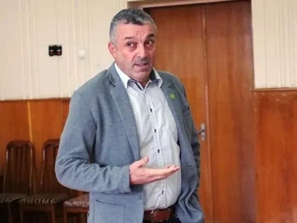 u-sluzi-narodu-prokomentuvali-proval-roboti-futbolnoyi-tsk