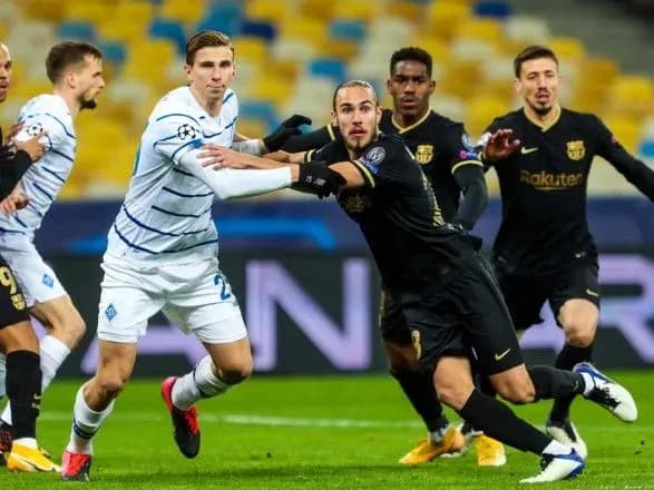 barselona-bez-messi-zdobula-rozgromnu-peremogu-nad-dinamo