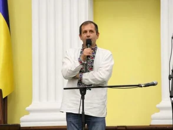 sentsov-pro-reabilitatsiyu-balukha-zaymayetsya-na-trenazherakh-i-gotuyetsya-do-chergovoyi-operatsiyi