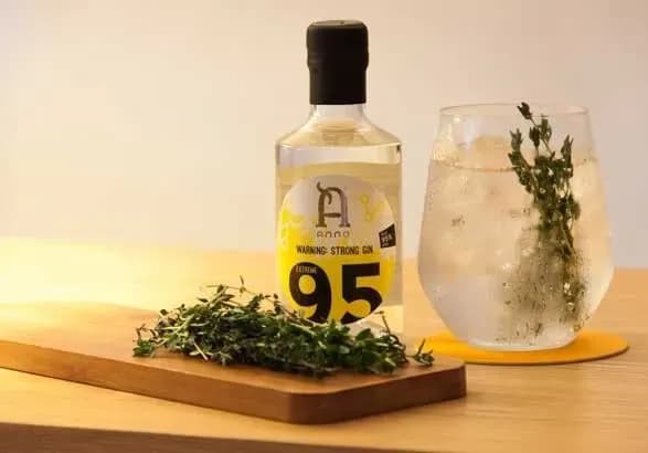 angliytsi-stvorili-naymitsnishiy-alkogol-u-sviti-kilkist-gradusiv-ne-dlya-slabkodukhikh