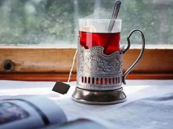 z-1-grudnya-v-ukrayinskikh-poyizdakh-znovu-prodavatimut-chay-ta-kavu