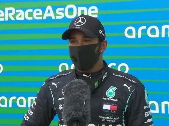 lyuyis-khemilton-vigrav-98-yu-kvalifikatsiyu-v-formuli-1