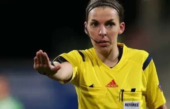 persha-v-istoriyi-zhinka-arbitr-v-lizi-chempioniv-viznachilisya-suddi-gri-yuventus-dinamo