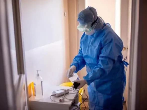 za-misyats-roboti-kontakt-tsentru-moz-schodo-covid-19-zvernulisya-ponad-60-tis-osib