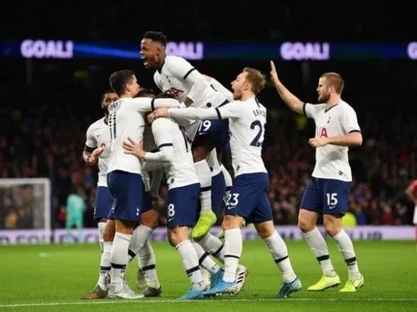 vtrata-peremogi-ne-zavadila-tottenkhemu-oformiti-vikhid-u-pley-off-ligi-yevropi