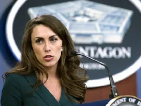 direktor-zi-zvyazkiv-z-gromadskistyu-bilogo-domu-podala-u-vidstavku