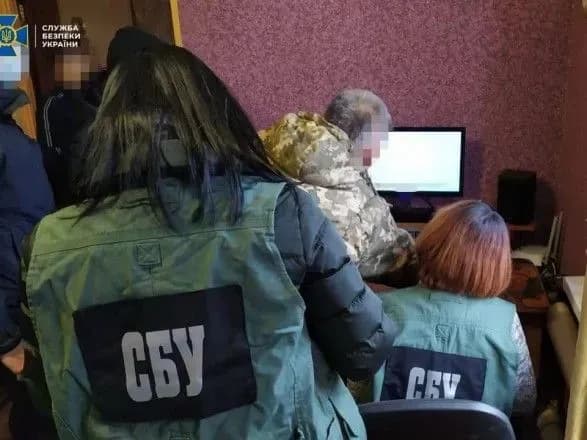 sbu-vikrila-trokh-internet-agitatoriv-yaki-zaklikali-do-zmini-derzhkordonu-ta-zakhoplennya-vladi