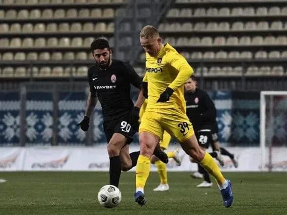 dnipro-1-prodovzhiv-seriyu-porazok-v-chempionati-ukrayini-u-zustrichi-iz-zoreyu