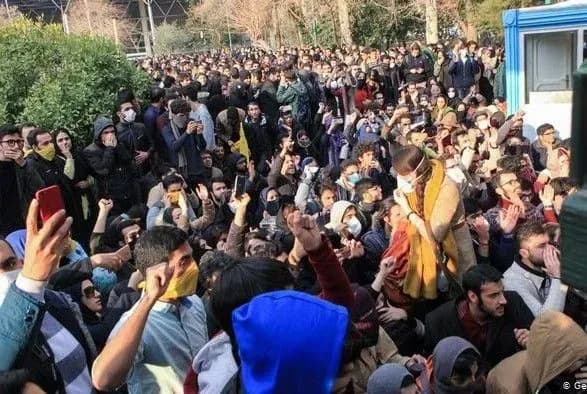 verkhovniy-sud-iranu-pidtverdiv-smertniy-virok-zhurnalistu