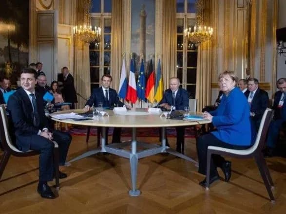 zelenskiy-vidreaguvav-na-richnitsyu-normandskoyi-zustrichi-obmezhivsya-odnim-rechennyam