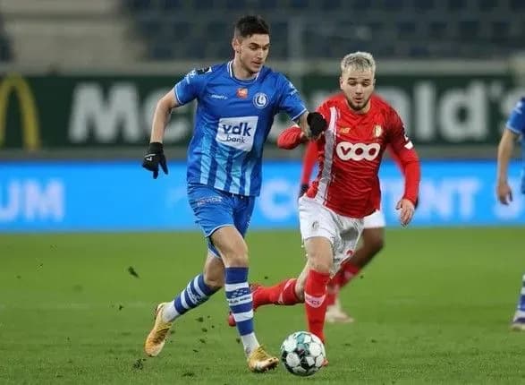 forvard-yaremchuk-oformiv-peremozhniy-gol-u-gri-pershosti-belgiyi