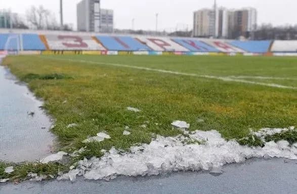 upl-perenesla-poyedinok-ingulets-shakhtar