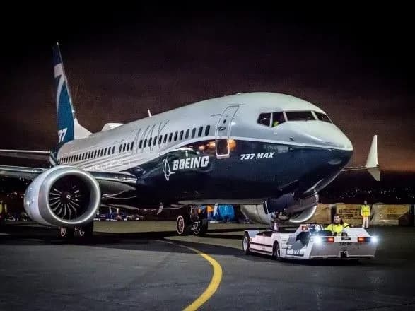 boeing-nayme-160-pilotiv-v-ramkakh-vidnovlennya-ekspluatatsiyi-litaka-737-max