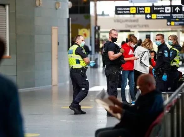 pandemiya-estoniya-zupinyaye-spoluchennya-z-britaniyeyu-cherez-noviy-shtam-virusu