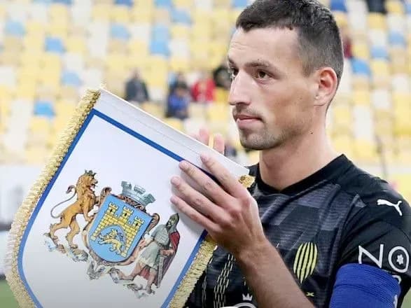 fk-rukh-rozirvav-kontrakt-iz-kapitanom-komandi