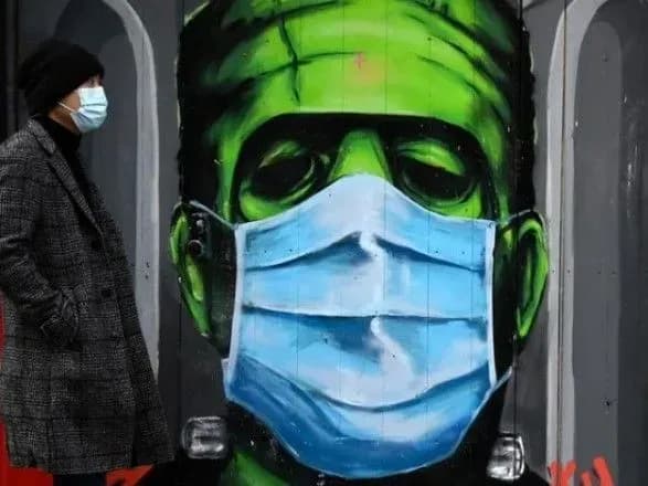 noviy-shtam-covid-19-irlandiya-gotuyetsya-do-lokdaunu