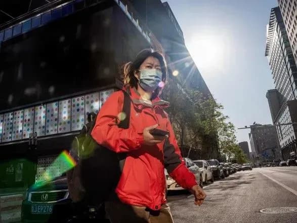 pandemiya-kitay-prizupiniv-pripiniv-priyom-reysiv-z-britaniyi-cherez-noviy-shtam-virusu