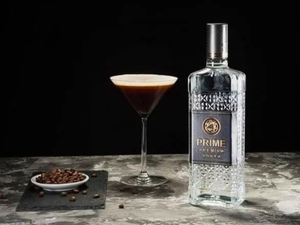 mitsna-druzhba-alkogol-v-yakiy-malo-khto-podumav-bi-dodati-do-kavi-a-darma