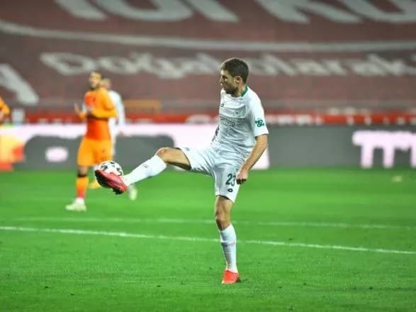 ukrayinskiy-napadnik-oformiv-peremozhniy-gol-u-bataliyi-chempionatu-turechchini