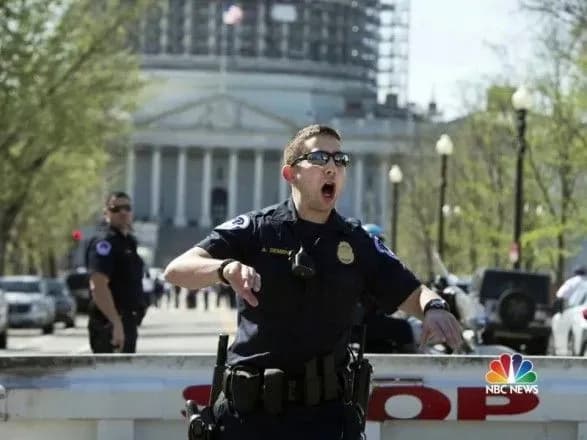 protesti-u-vashingtoni-v-ofisi-respublikantsiv-viyavili-vibukhivku