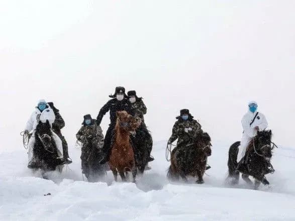 pandemiya-na-covid-19-zakhvorilo-vzhe-ponad-86-mln-lyudey