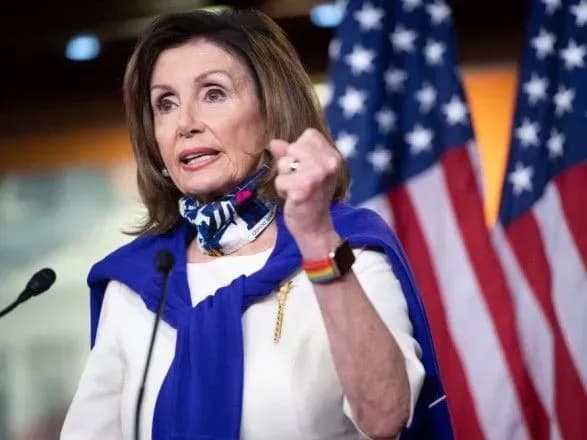 pid-chas-shturmu-kapitoliyu-vkrali-noutbuk-z-ofisu-spikera-palati-predstavnikiv