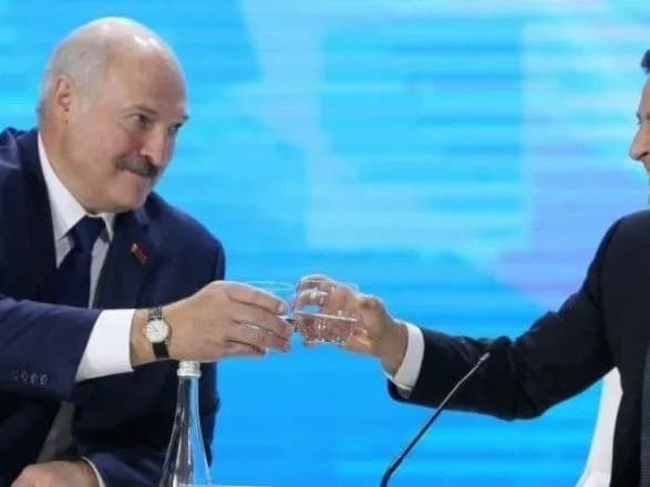 ne-trimayu-zla-na-zelenskogo-lukashenko-gotoviy-do-dialogu-z-kiyevom