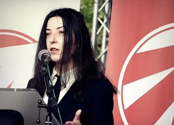 ukrayinsku-studentku-u-vidni-pozbavili-stipendiyi-cherez-zvyazki-z-azovom