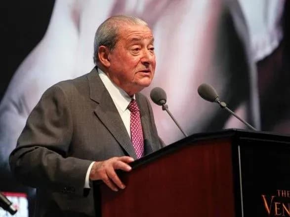 promouter-lomachenka-zabazhav-pidpisati-kontrakt-iz-bokserom-usikom