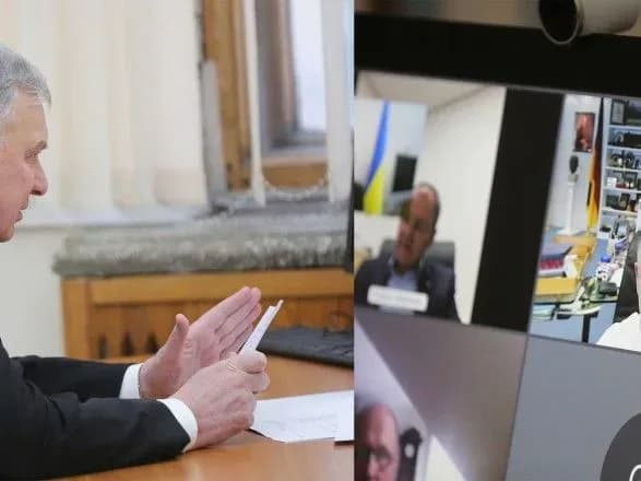 taran-rozpoviv-inozemnim-radnikam-pro-oglyad-oboronnogo-menedzhmentu-za-uchastyu-op