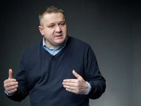 prorosiyski-pitannya-ta-parad-shtuchnikh-referendumiv-ekspert-nazvav-riziki-zakonu-pro-referendum