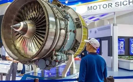 boguslaev-postavil-zaporozhe-na-gran-sotsialnogo-vzryva-aktivisty-pravozaschitniki-prizvali-sudey-ne-pomogat-emu-v-reyderskom-zakhvate-motor-sich