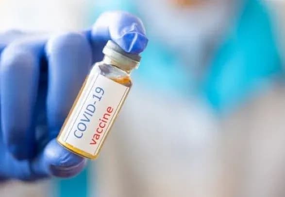 naprikintsi-lyutogo-v-ukrayinu-pochnutsya-postavki-2-2-mln-doz-vaktsini-vid-astrazeneca-shmigal