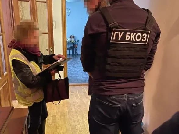 ponad-20-mln-grn-zbitkiv-vkladnikam-eksgolovu-pravlinnya-komertsiynogo-banku-pidozryuyut-u-rozkradanni