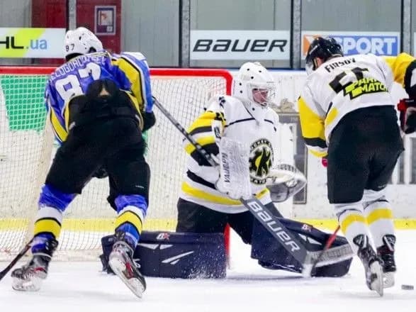 vpershe-v-sezoni-ukhl-khk-kramatorsk-obigrav-dnipro