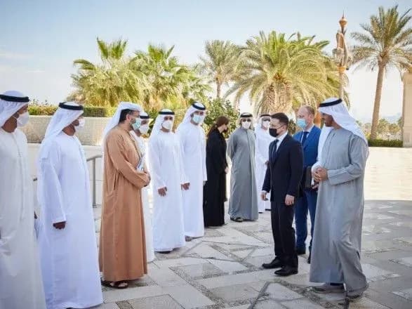 ukrayina-ta-oae-pidpisali-ryad-ugod-detali