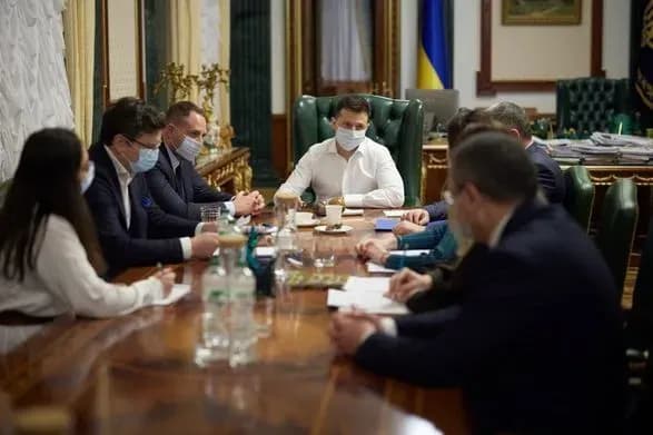 zelenskiy-zadovoleniy-robotoyu-delegatsiyi-ukrayini-na-ostanniy-sesiyi-parye