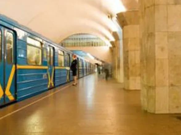 vibukhivki-ne-znayshli-stantsiyu-metro-maydan-nezalezhnosti-ta-peresadku-vidkrili-dlya-pasazhiriv