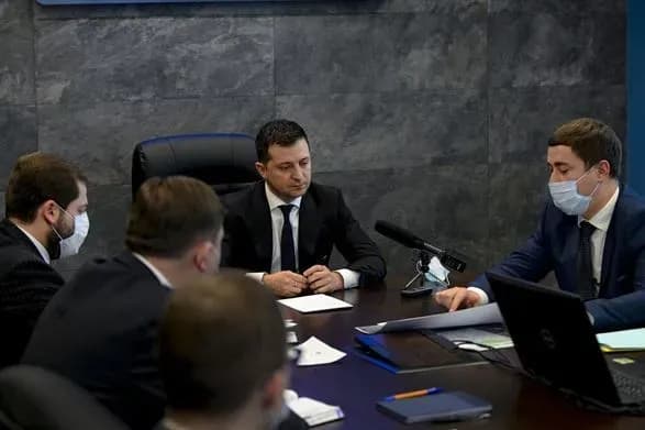 prezidentu-prezentuvali-pilotniy-proekt-natsionalnoyi-infrastrukturi-geoprostorovikh-danikh