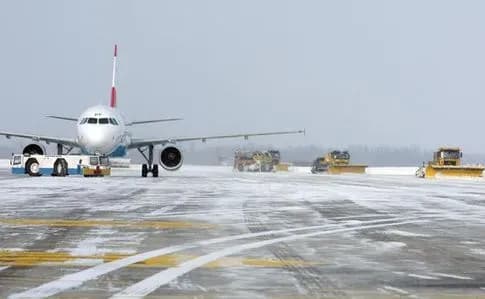vaktsini-pribudut-v-borispil-blizko-11-15-aeroport