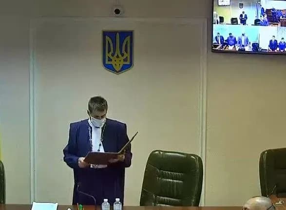 sprava-privatbanku-vaks-vidpraviv-pid-vartu-yatsenka-z-mozhlivistyu-vnesennya-zastavi-u-ponad-52-mln-griven