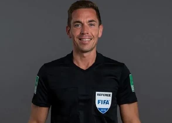 viznachivsya-arbitr-poyedinku-frantsiya-ukrayina