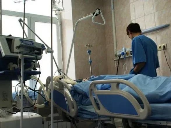 u-chernigovi-desyatiklasnik-potrapiv-u-reanimatsiyu-ne-viklyuchayut-otruyennya-sintetichnoyu-merikhuanoyu