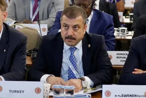 erdogan-vtretye-zminiv-glavu-tsentrobanku