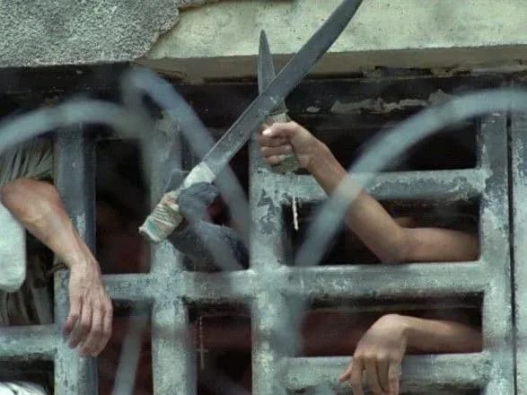 u-myanmi-zvilnili-sotni-vyazniv-yakikh-zaareshtuvali-na-protestakh-zmi