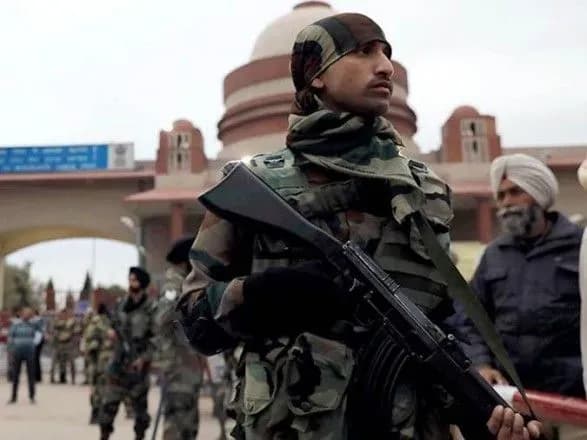 terakt-u-pakistani-zaginuli-4-lyudey-sered-nikh-ditina