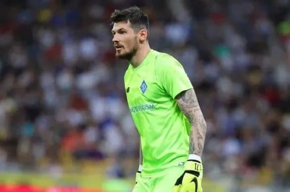 gretskiy-klub-zatsikavivsya-golkiperom-dinamo